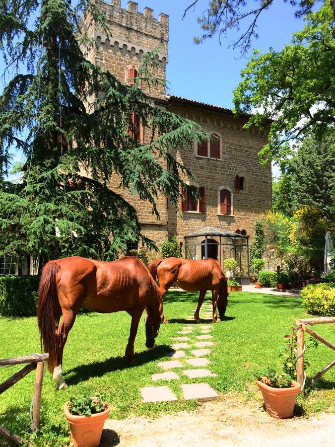 Castello Cortevecchio غوبيو المظهر الخارجي الصورة